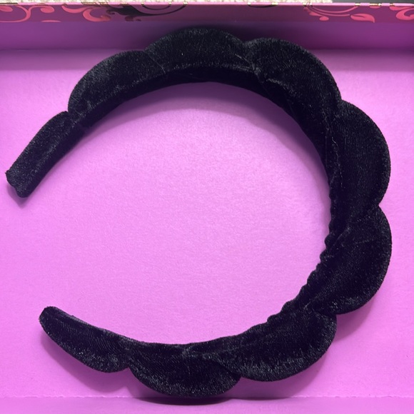 Three Soft Velour Hair Bands. Thick Padded Headband will keep hair off face. - Picture 6 of 8